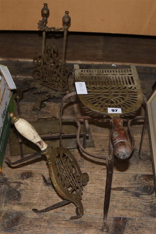 Quantity of trivets